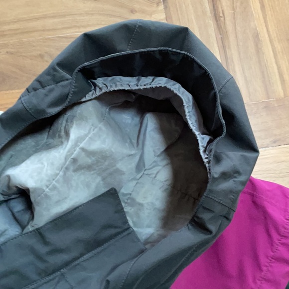 The North Face girls 14/16 jacket - Picture 8 of 8